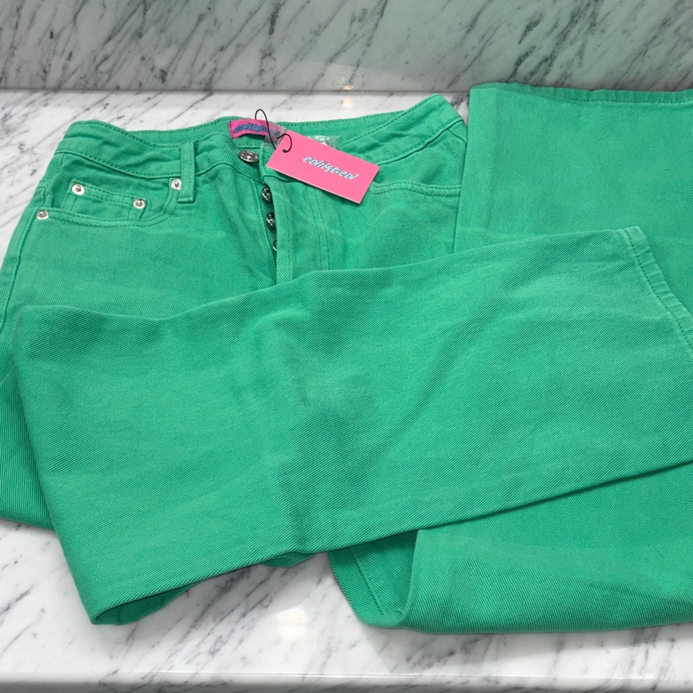 NWT Edikted Women's Vibrant Green wide lLeg Jeans. Sz Small. Similar to size 24”